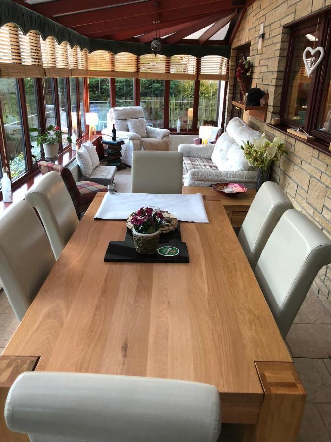 Tranquil Accommodation In A Great Location. Lanark Bagian luar foto